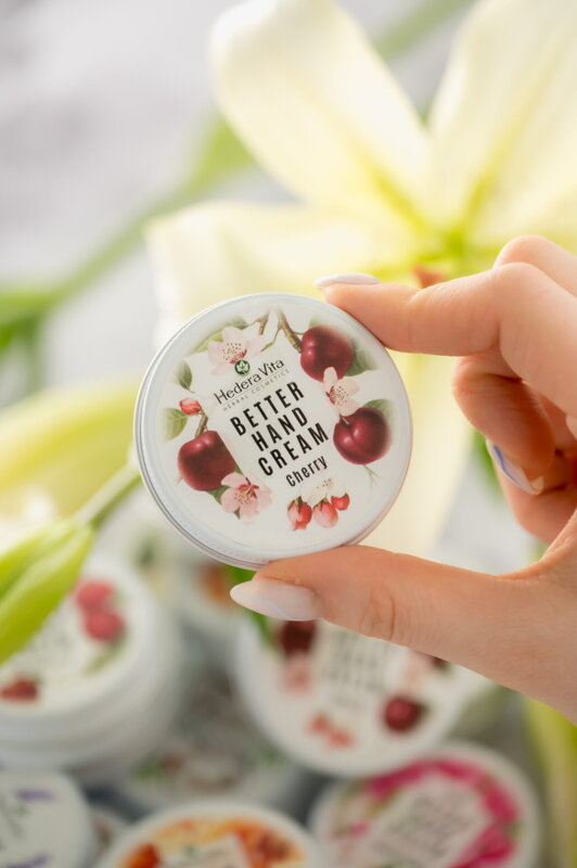 KRÉM NA RUKY A NECHTY – VIŠŇA, 30ml